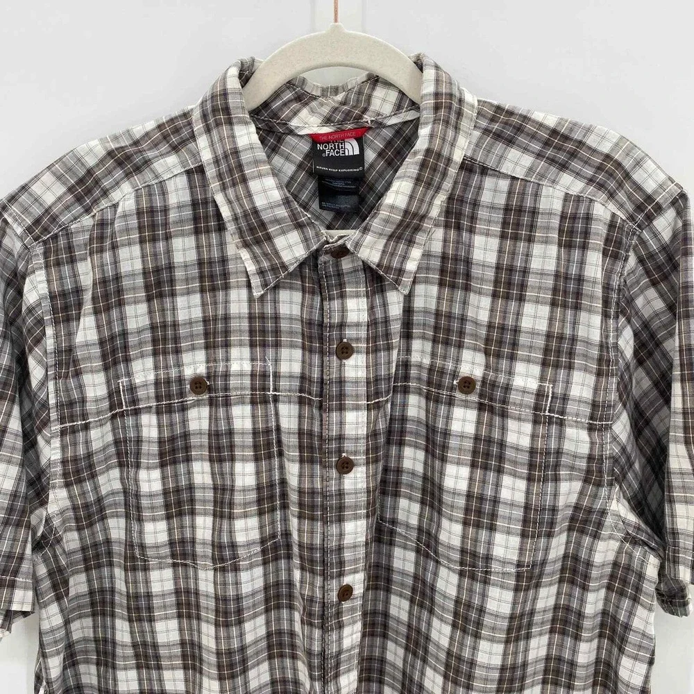 The North Face Button Front Camp Shirt Mens XL White Gray Plaid Cotton Blend